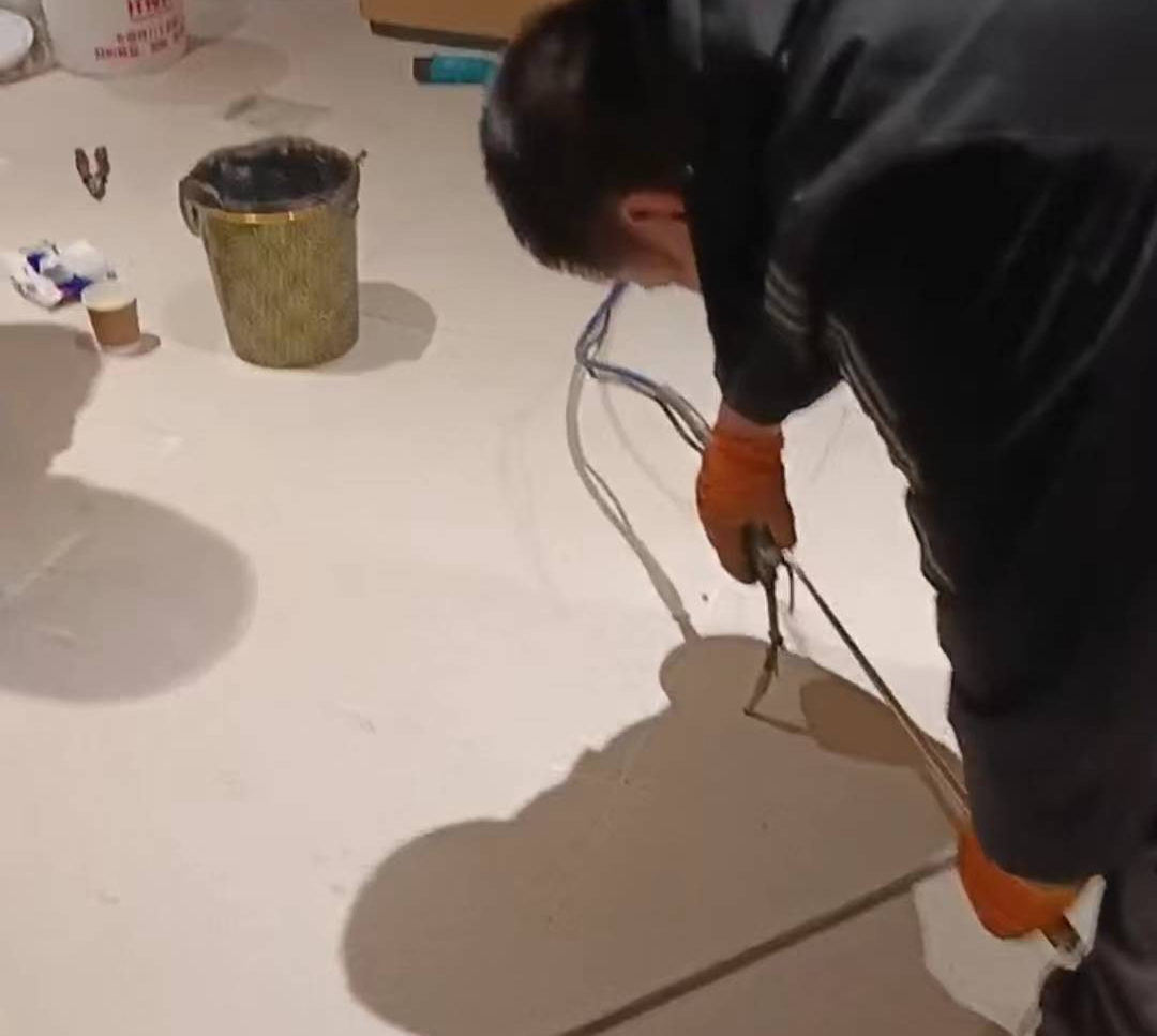 地板瓷砖空鼓最佳补救方法图片(地板瓷砖空鼓最佳补救方法图片大全)